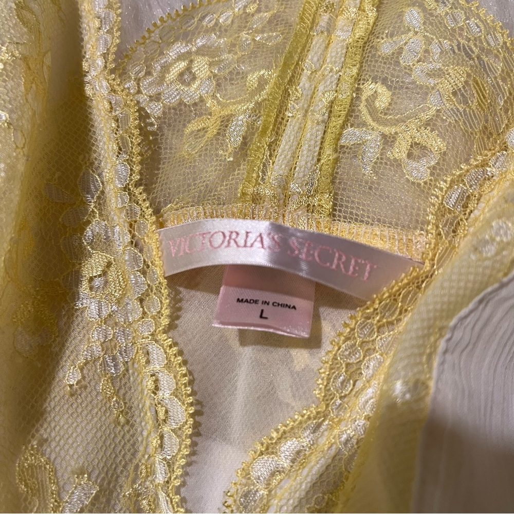 Victoria's Secret White Pleated Babydoll Chemise with Yellow Lace Trim SZ L - Picture 4 of 10